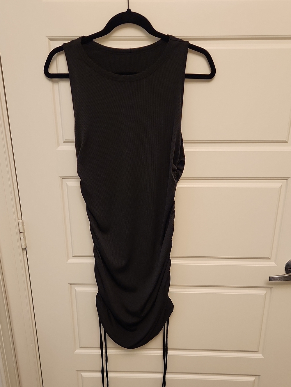 Black Ribbed Sleeveless Ruched Bodycon Dress - Large